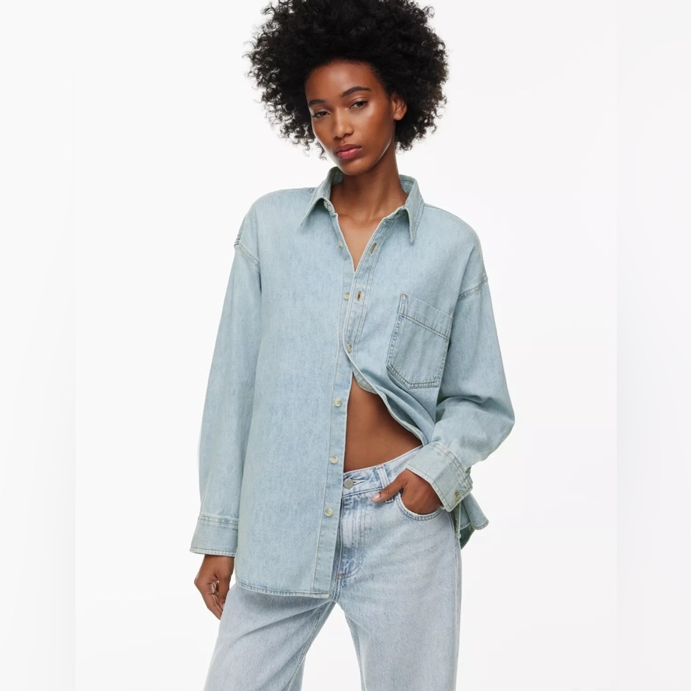 Aritzia Wilfred denim 80’s shirt